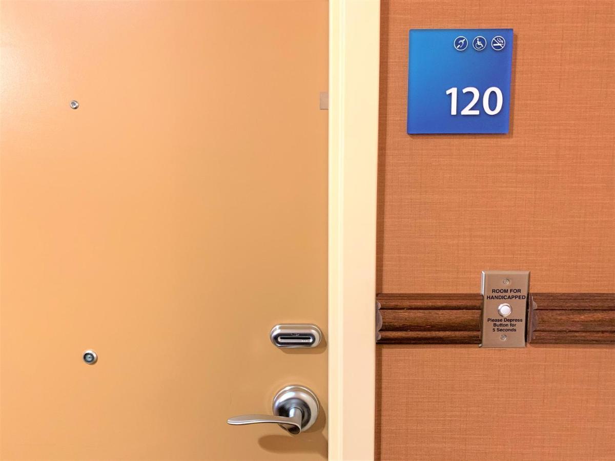Holiday Inn Express Fresno Northwest - Herndon By Ihg Ngoại thất bức ảnh