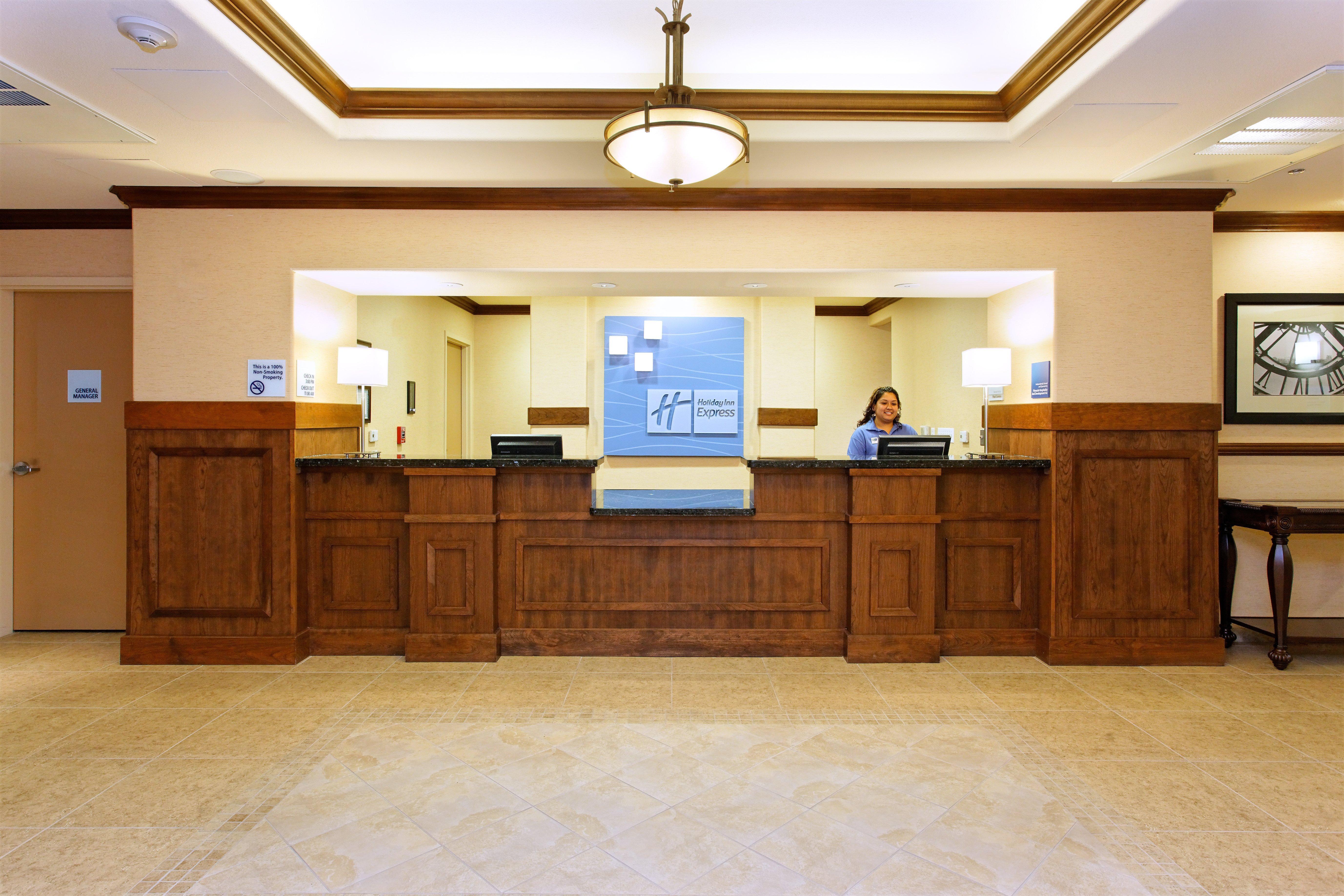 Holiday Inn Express Fresno Northwest - Herndon By Ihg Ngoại thất bức ảnh