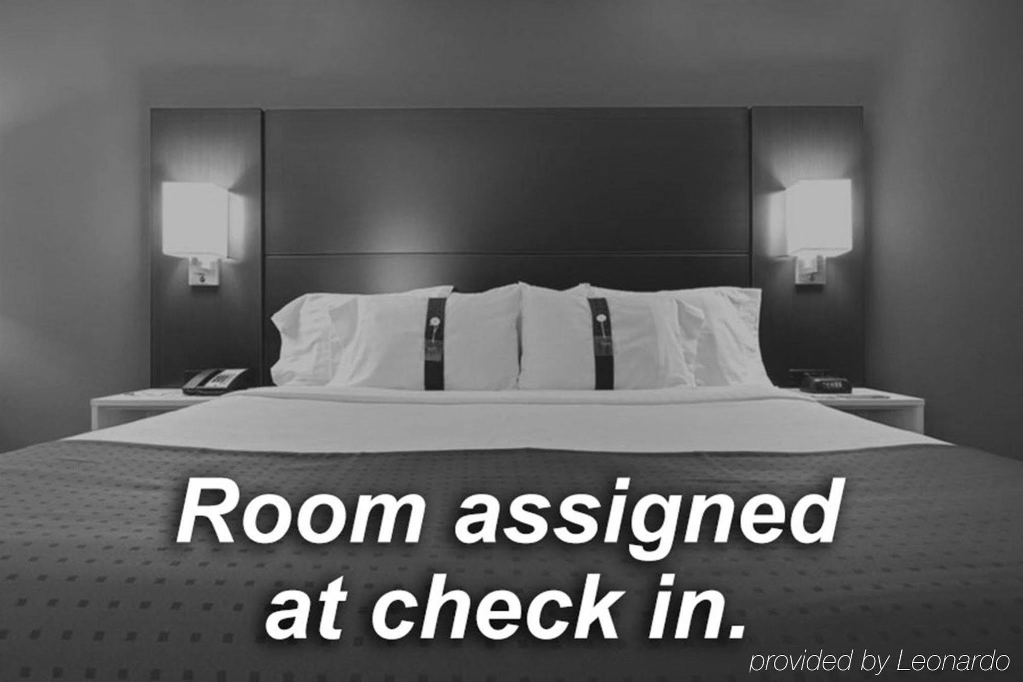 Holiday Inn Express Fresno Northwest - Herndon By Ihg Ngoại thất bức ảnh